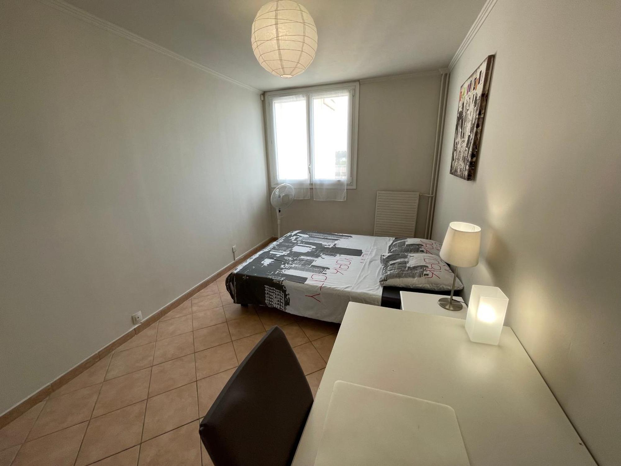 Chambre Privee En Colocation Dans Un Appartement Vaulx En Velin Centre Екстер'єр фото